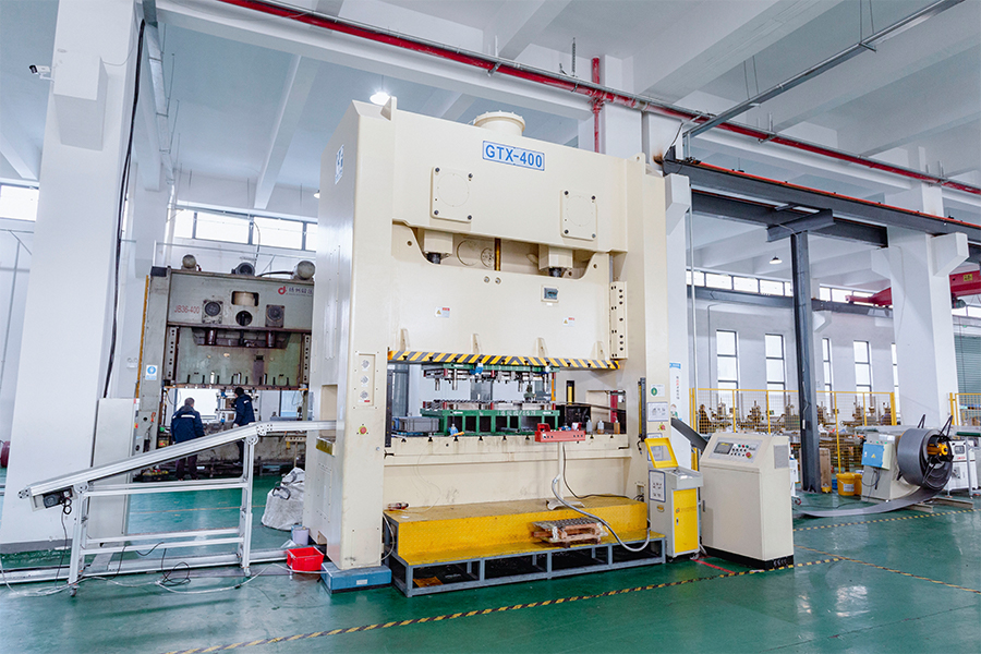 Equipamento de fábrica