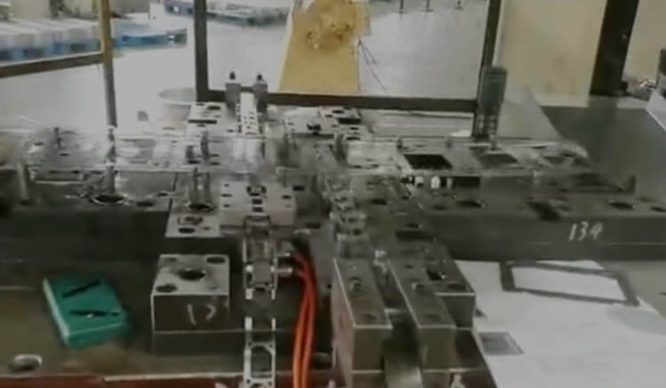 Equipamento de molde Co. de Suzhou Shuangqisi, Ltd.